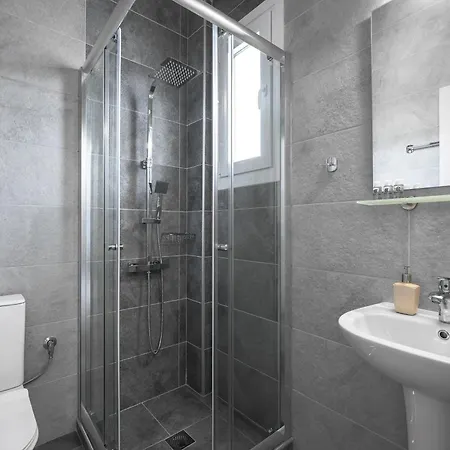 Ouranos By Paralia Living *