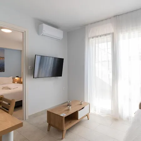 Ouranos By Paralia Living Apartmán *