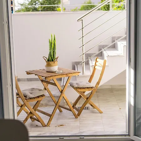 Ouranos By Paralia Living